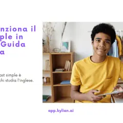 Ragazzo sorridente con tablet, impara il past simple in inglese. Guida completa per padroneggiare il tempo verbale.